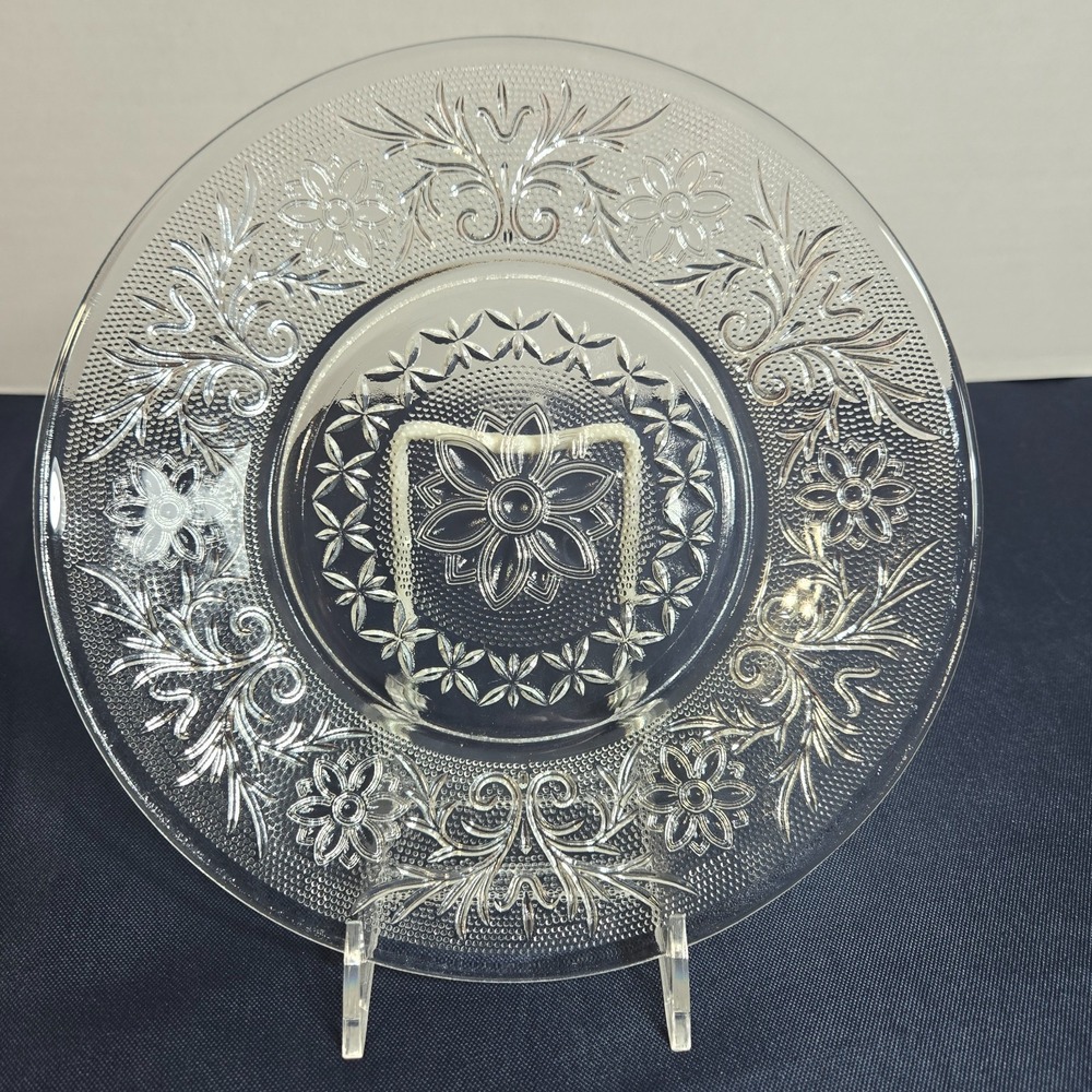 Vintage Anchor Hocking Sandwich Pressed Clear Glass 7.75" Salad Plate Set of 4